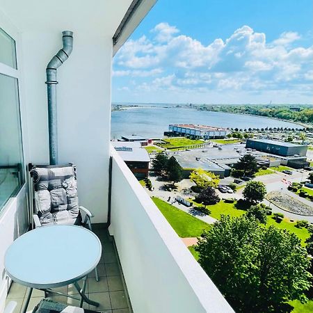 Derzeit Beliebt - Phaenomenaler Ausblick Auf Binnen- Und Ostsee Heiligenhafen Esterno foto